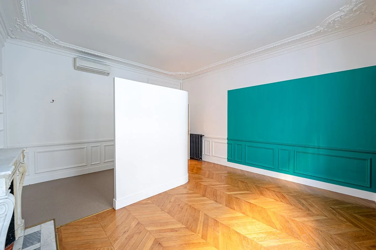 Local transformé en cabinet médical ERP type U — Prestonn